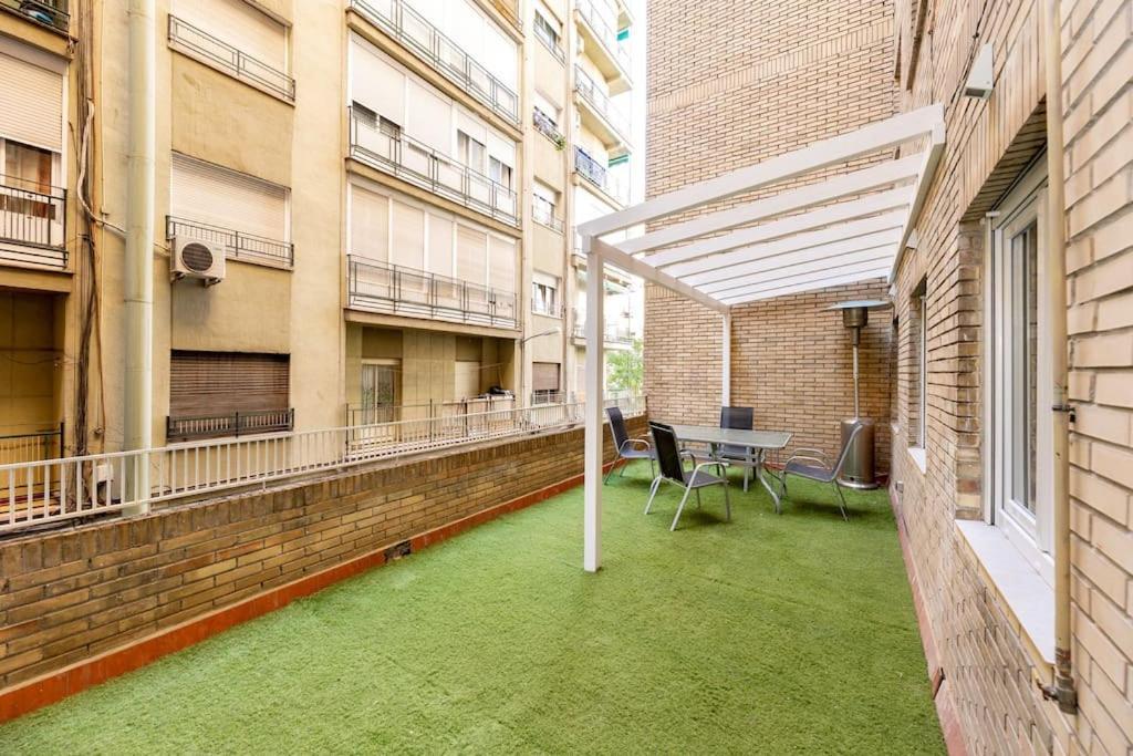 Precioso Piso Con Terraza En Centro De Granada Apartment Luaran gambar